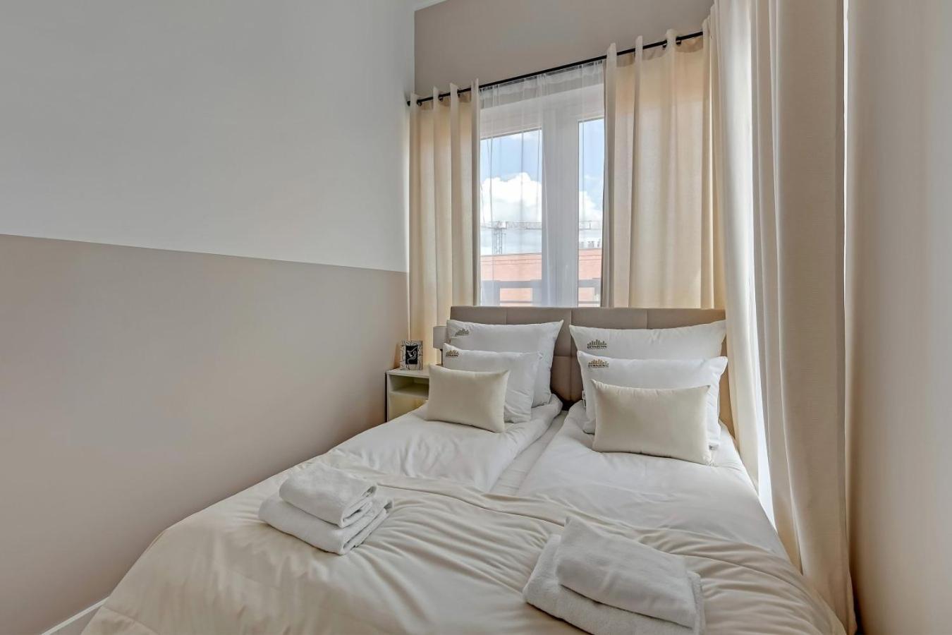 Downtown Aparments Center Sadova Huoneisto